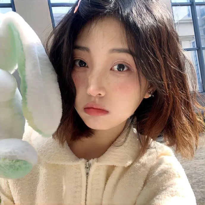 【催泪反战动画】《萤火虫之墓》完整版在线：千万别看第二遍，战争中被毁灭的童年太绝望太窒息